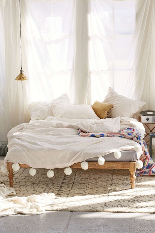 Decoração boho - colchas de pom pom